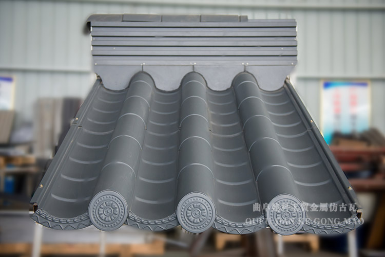 園林建筑用瓦是一種弧形瓦，具有強度高、抗凍、耐急冷急熱、耐腐蝕的特點